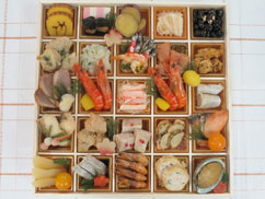 料亭：博多中洲「日本料理 てら岡」監修おせち 楓華。通販は早割がお得